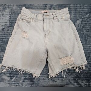 SO Light Wash Distressed Denim Shorts high rise!
